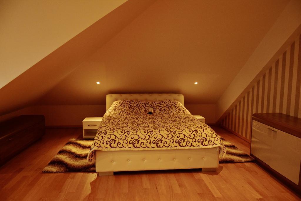 Bed and Breakfast Klub Satelit Златибор Екстер'єр фото